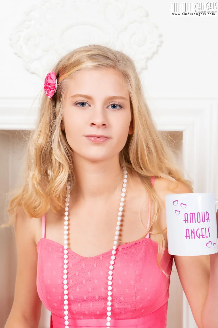 Amy from Amour Angels - Picture #2